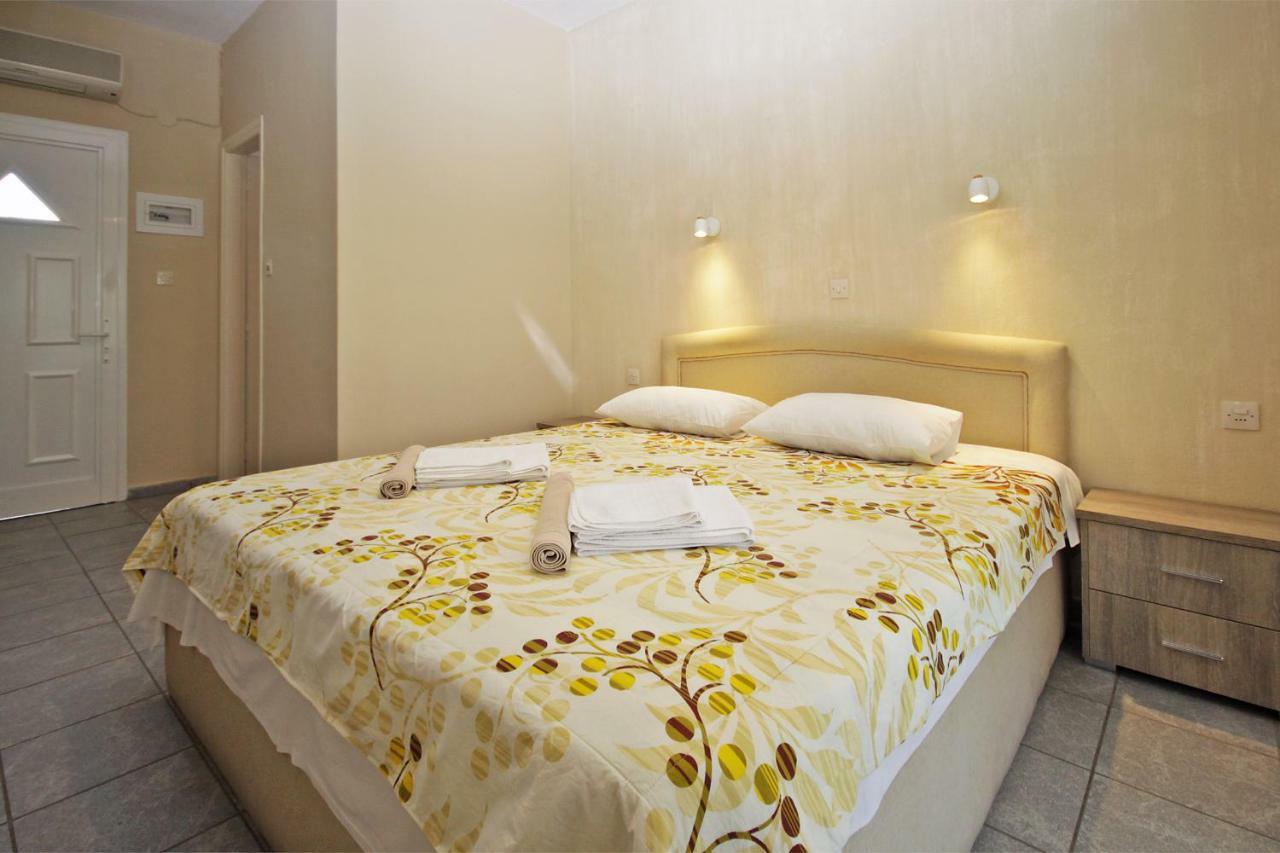 Funbeach Rooms Неос-Мармарас Экстерьер фото